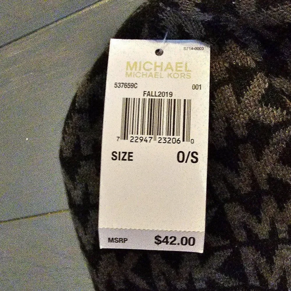 Michael Kors Women's Signature Logo Print Beanie Winter Hat One Size Gray black